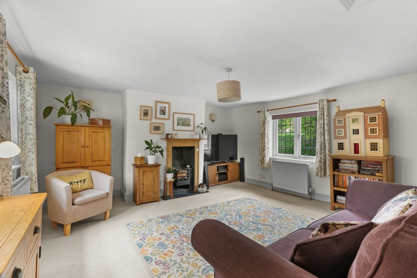 Images for High Street, West Wratting, CB21 EAID:4037033056 BID:df7a2b8e-b283-433c-96bc-9990089caf32