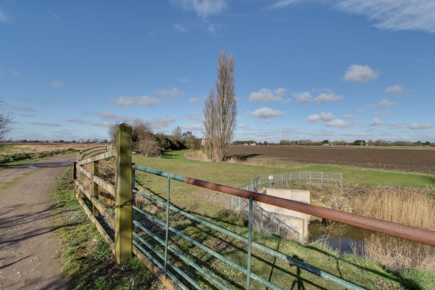 Images for South Brink, Wisbech, PE14 EAID:4037033056 BID:1d497ef6-e698-4427-833a-3b42529ac059