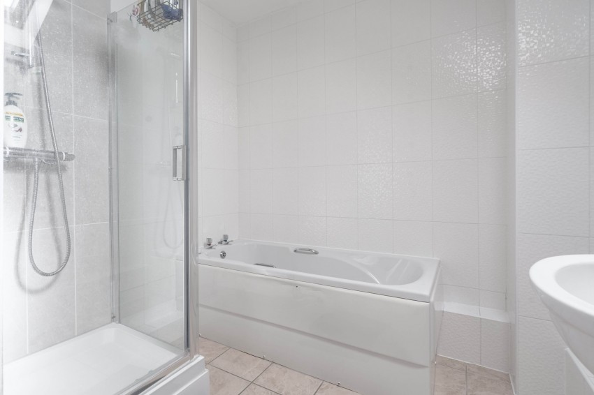 Images for Sweetpea Way, Cambridge, CB4 EAID:4037033056 BID:df7a2b8e-b283-433c-96bc-9990089caf32