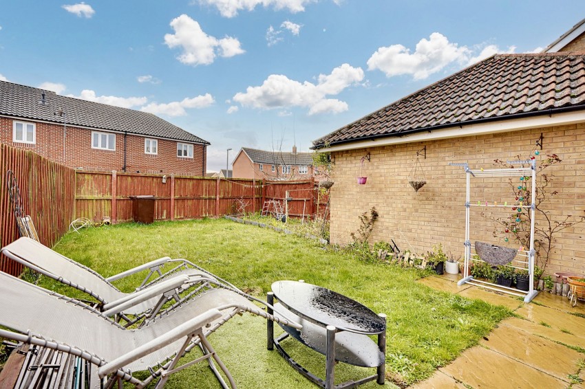 Images for Rosehip Avenue, Red Lodge, IP28 EAID:4037033056 BID:e22d2fe2-cd8a-4ee5-877e-aff44adbf8aa