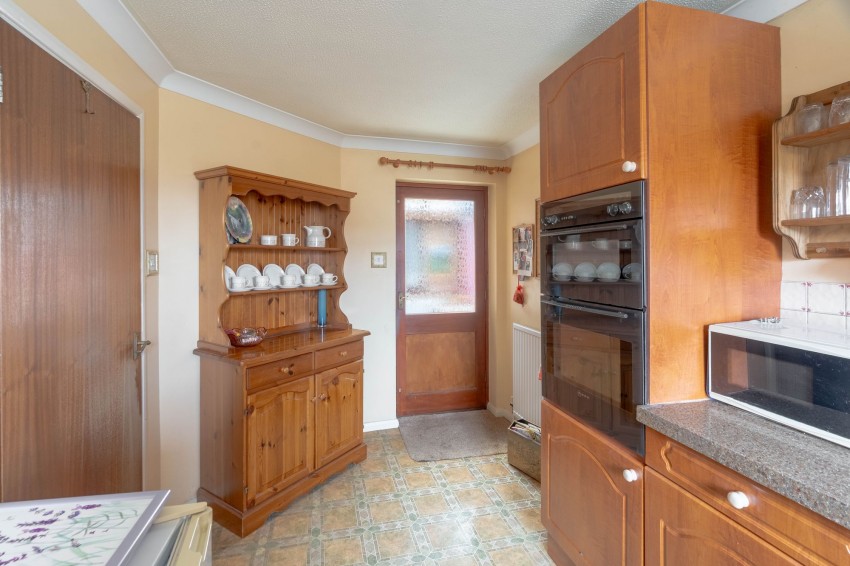 Images for Whitton Close, Swavesey, CB24 EAID:4037033056 BID:e9c2a2d5-4edb-4404-af16-967a1de68210