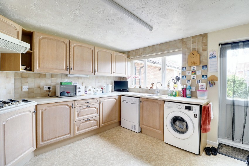 Images for Melford Close, Burwell, CB25 EAID:4037033056 BID:e22d2fe2-cd8a-4ee5-877e-aff44adbf8aa