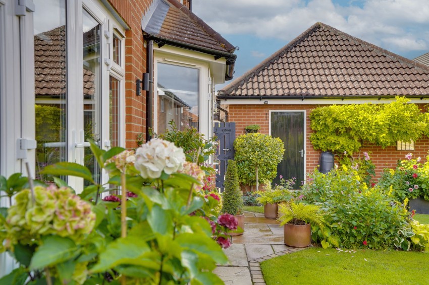 Images for Chamomile Close, Red Lodge, IP28 EAID:4037033056 BID:e22d2fe2-cd8a-4ee5-877e-aff44adbf8aa