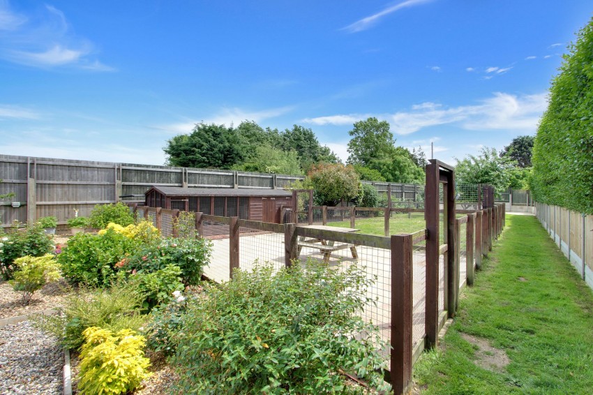 Images for Sutton Road, Leverington, PE13 EAID:4037033056 BID:1d497ef6-e698-4427-833a-3b42529ac059