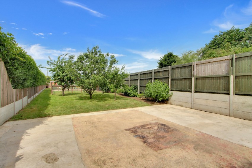 Images for Sutton Road, Leverington, PE13 EAID:4037033056 BID:1d497ef6-e698-4427-833a-3b42529ac059