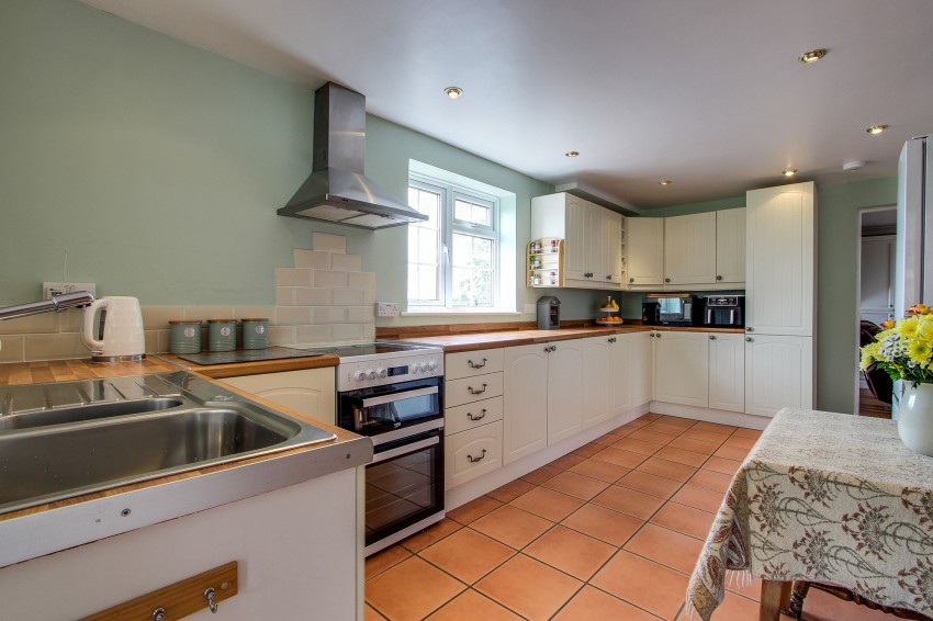 Images for Sutton Road, Leverington, PE13 EAID:4037033056 BID:1d497ef6-e698-4427-833a-3b42529ac059
