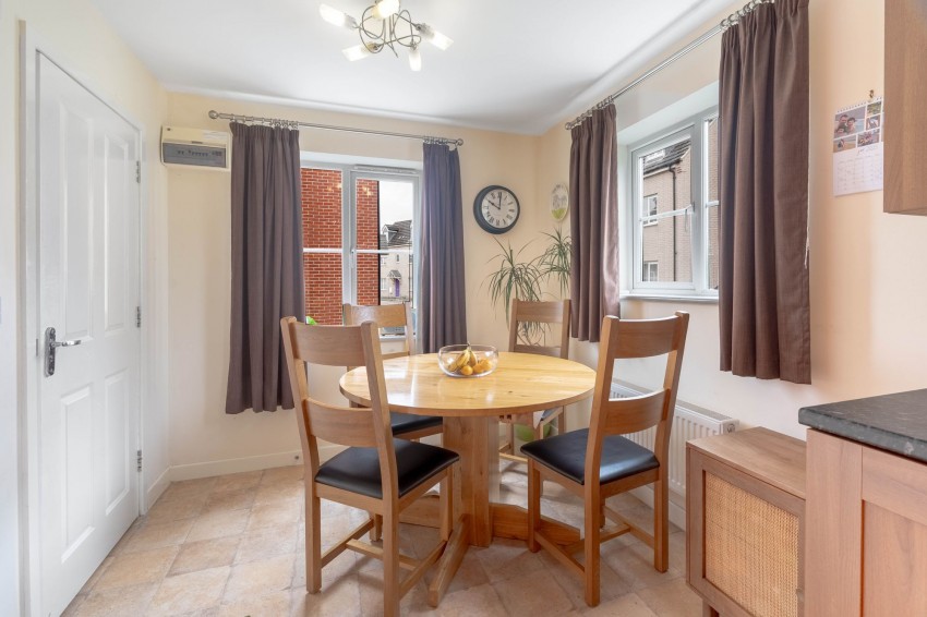 Images for Kides Crescent, Longstanton, CB24 EAID:4037033056 BID:e9c2a2d5-4edb-4404-af16-967a1de68210