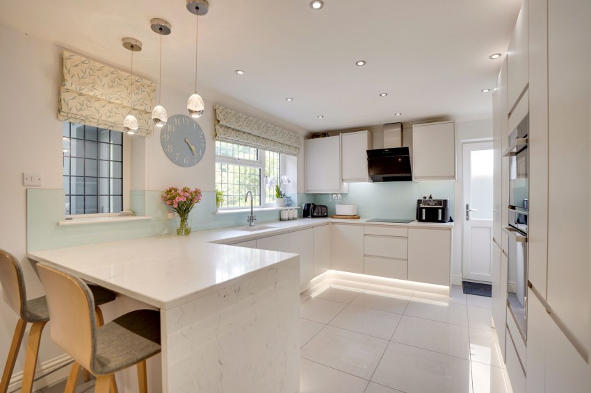 Images for Park Road, Cheveley, CB8 EAID:4037033056 BID:e22d2fe2-cd8a-4ee5-877e-aff44adbf8aa