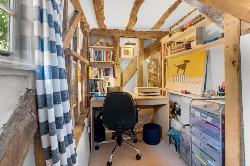 Images for 9 West Wratting Road, Balsham, CB21 EAID:4037033056 BID:2f5b1148-b901-4d34-9e72-64b6a96df570