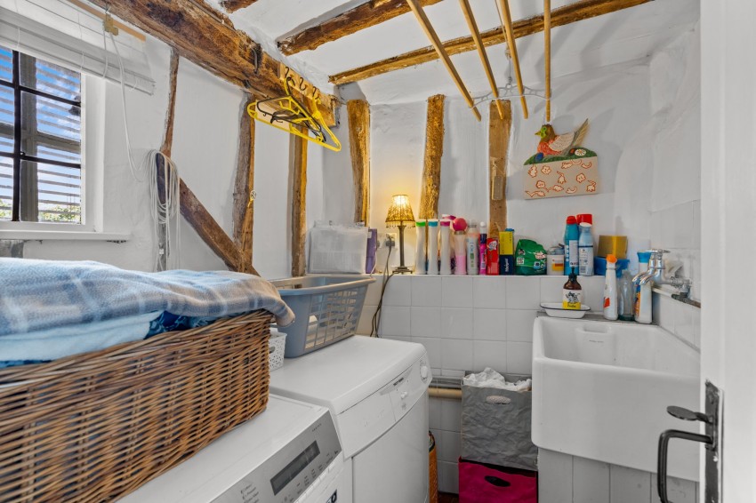 Images for 9 West Wratting Road, Balsham, CB21 EAID:4037033056 BID:2f5b1148-b901-4d34-9e72-64b6a96df570