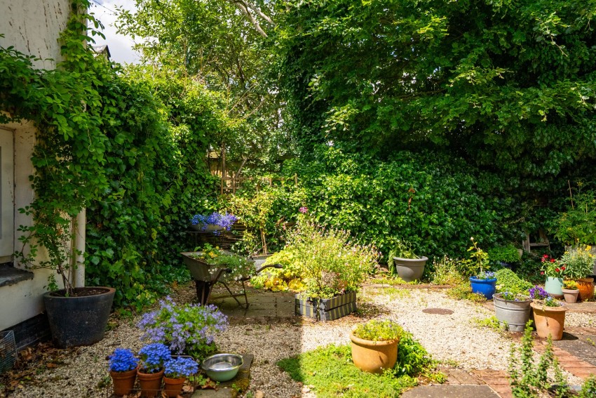 Images for 9 West Wratting Road, Balsham, CB21 EAID:4037033056 BID:2f5b1148-b901-4d34-9e72-64b6a96df570