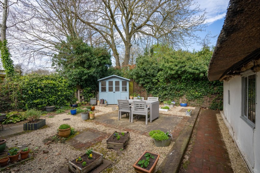 Images for 9 West Wratting Road, Balsham, CB21 EAID:4037033056 BID:df7a2b8e-b283-433c-96bc-9990089caf32