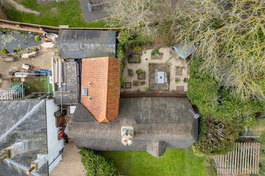 Images for 9 West Wratting Road, Balsham, CB21 EAID:4037033056 BID:2f5b1148-b901-4d34-9e72-64b6a96df570
