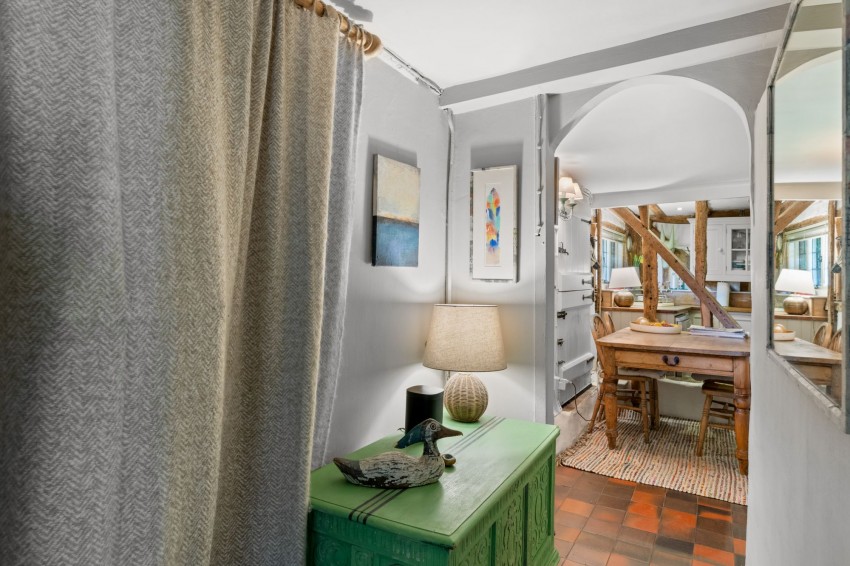 Images for 9 West Wratting Road, Balsham, CB21 EAID:4037033056 BID:2f5b1148-b901-4d34-9e72-64b6a96df570