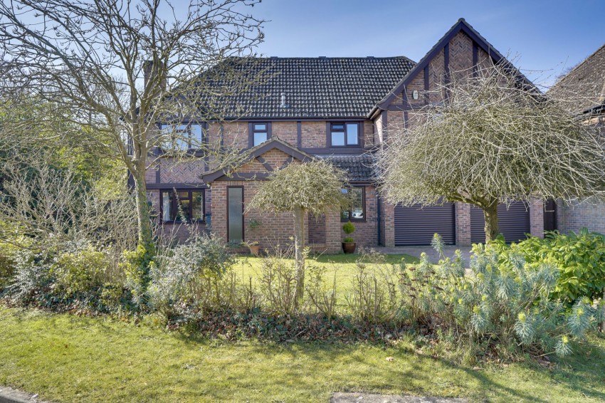 Images for Forest End, Kennett, CB8 EAID:4037033056 BID:e22d2fe2-cd8a-4ee5-877e-aff44adbf8aa