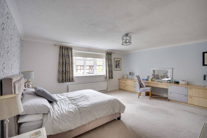 Images for Forest End, Kennett, CB8 EAID:4037033056 BID:e22d2fe2-cd8a-4ee5-877e-aff44adbf8aa