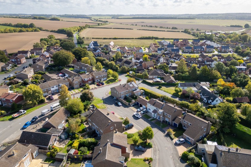 Images for Wheatsheaf Way, Linton, CB21 EAID:4037033056 BID:2f5b1148-b901-4d34-9e72-64b6a96df570