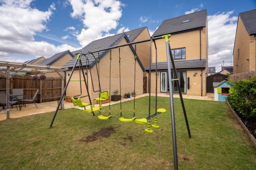 Images for Heron Road, Northstowe, CB24 EAID:4037033056 BID:e9c2a2d5-4edb-4404-af16-967a1de68210