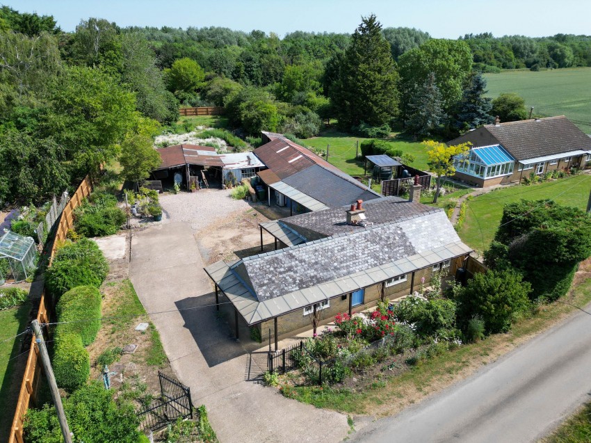Images for Overcote Road, Over, CB24 EAID:4037033056 BID:e9c2a2d5-4edb-4404-af16-967a1de68210