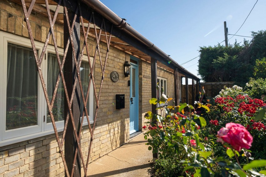 Images for Overcote Road, Over, CB24 EAID:4037033056 BID:e9c2a2d5-4edb-4404-af16-967a1de68210
