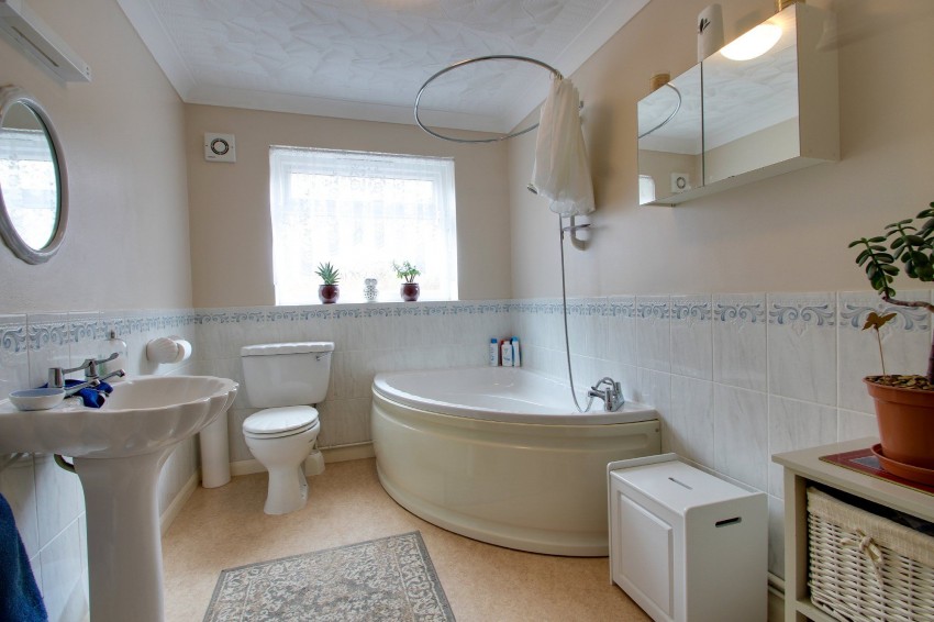 Images for Cross Road, Sutton St. Edmund, PE12 EAID:4037033056 BID:1d497ef6-e698-4427-833a-3b42529ac059
