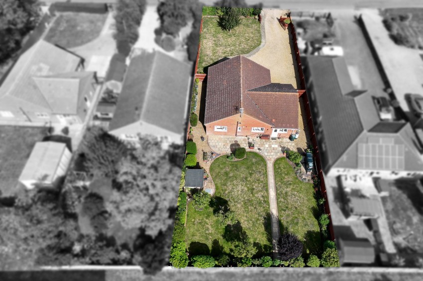Images for Cross Road, Sutton St. Edmund, PE12 EAID:4037033056 BID:1d497ef6-e698-4427-833a-3b42529ac059