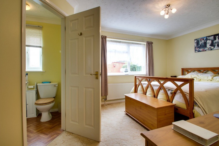 Images for Cross Road, Sutton St. Edmund, PE12 EAID:4037033056 BID:1d497ef6-e698-4427-833a-3b42529ac059