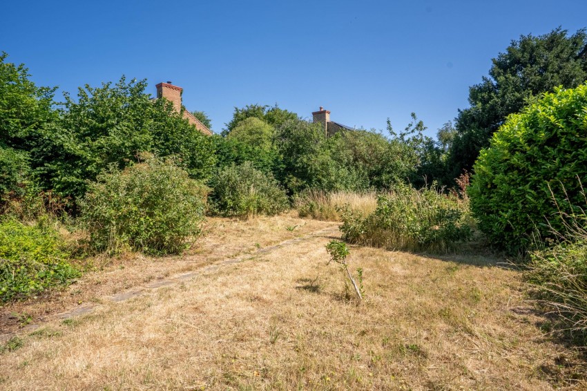 Images for High Street, Cottenham, CB24 EAID:4037033056 BID:e9c2a2d5-4edb-4404-af16-967a1de68210