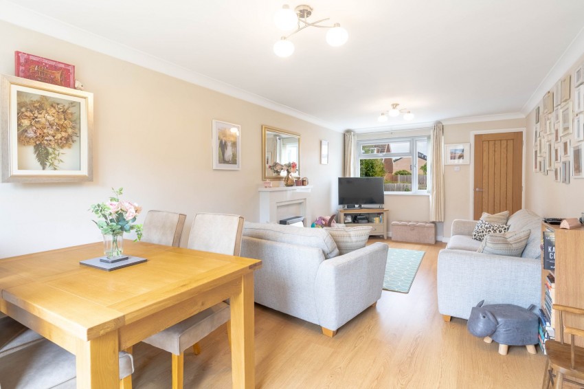 Images for Foxhollow, Bar Hill, CB23 EAID:4037033056 BID:e9c2a2d5-4edb-4404-af16-967a1de68210