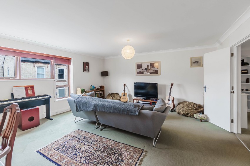 Images for Mill Road, Ashtead Court, CB1 EAID:4037033056 BID:df7a2b8e-b283-433c-96bc-9990089caf32