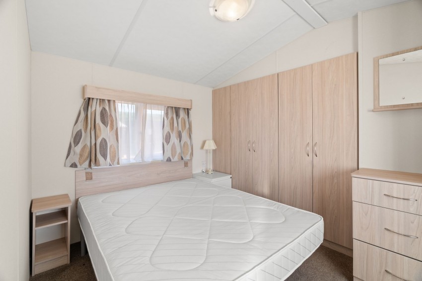 Images for Hundred Foot Bank, Littleport, CB6 EAID:4037033056 BID:d3db0e0c-3850-402c-b88b-52680bec4ac9
