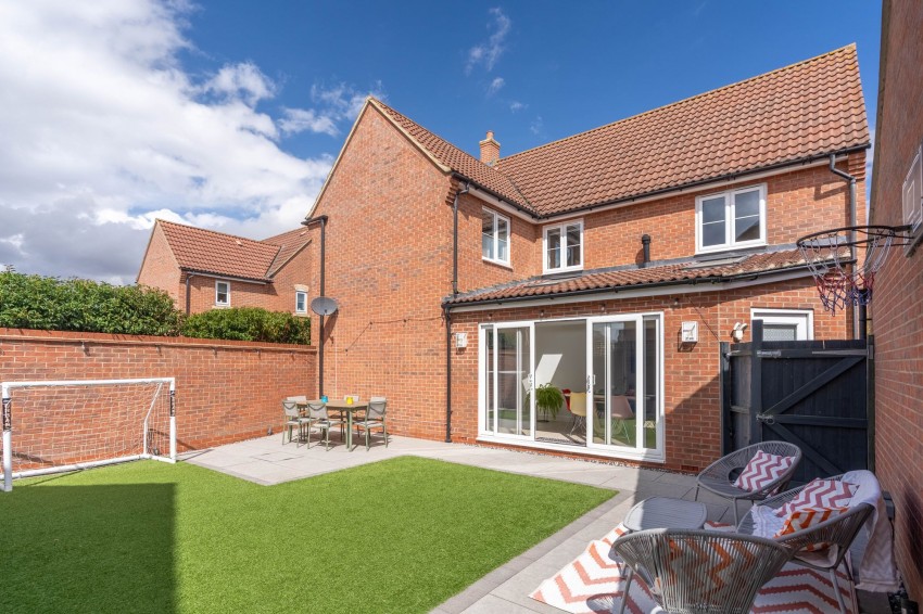 Images for Duddle Drive, Longstanton, CB24 EAID:4037033056 BID:e9c2a2d5-4edb-4404-af16-967a1de68210