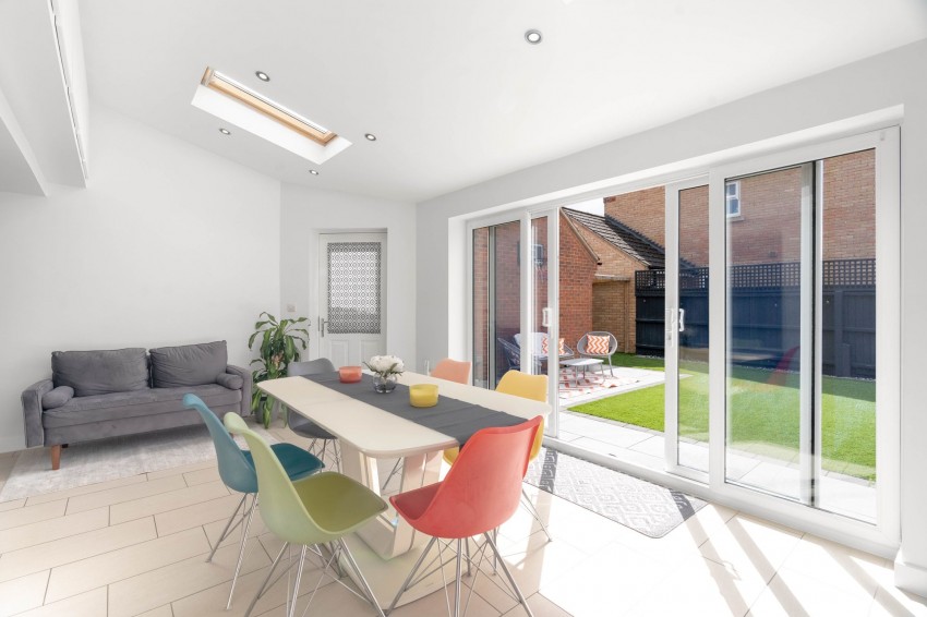 Images for Duddle Drive, Longstanton, CB24 EAID:4037033056 BID:e9c2a2d5-4edb-4404-af16-967a1de68210