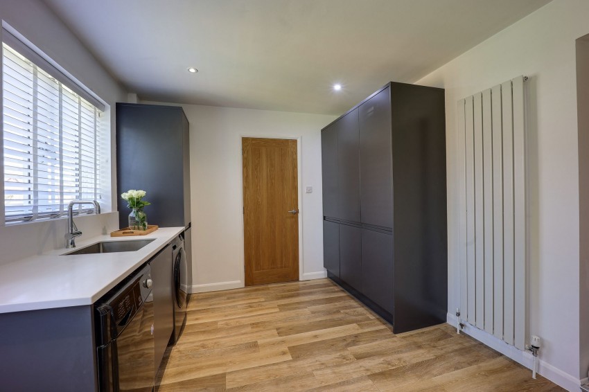 Images for Station Road, Long Sutton, PE12 EAID:4037033056 BID:1d497ef6-e698-4427-833a-3b42529ac059