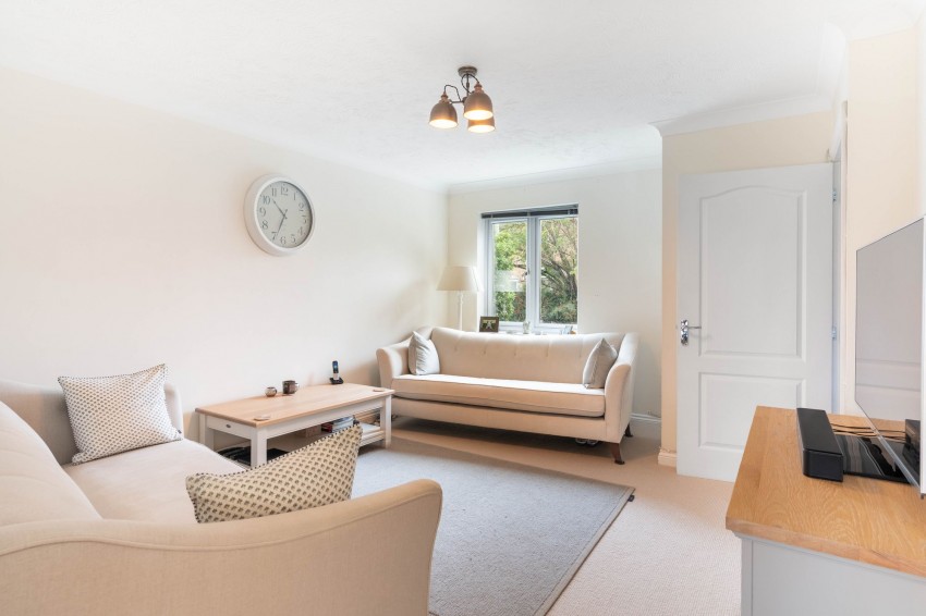 Images for Collingwood Drive, Longstanton, CB24 EAID:4037033056 BID:e9c2a2d5-4edb-4404-af16-967a1de68210