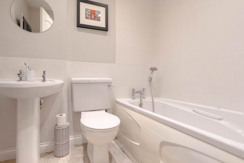 Images for Collingwood Drive, Longstanton, CB24 EAID:4037033056 BID:e9c2a2d5-4edb-4404-af16-967a1de68210