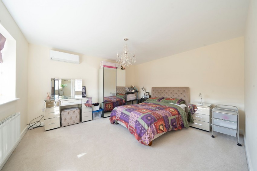Images for Garwood Drive, Longstanton, CB24 EAID:4037033056 BID:e9c2a2d5-4edb-4404-af16-967a1de68210