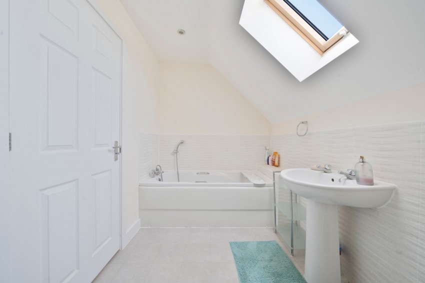 Images for Garwood Drive, Longstanton, CB24 EAID:4037033056 BID:e9c2a2d5-4edb-4404-af16-967a1de68210