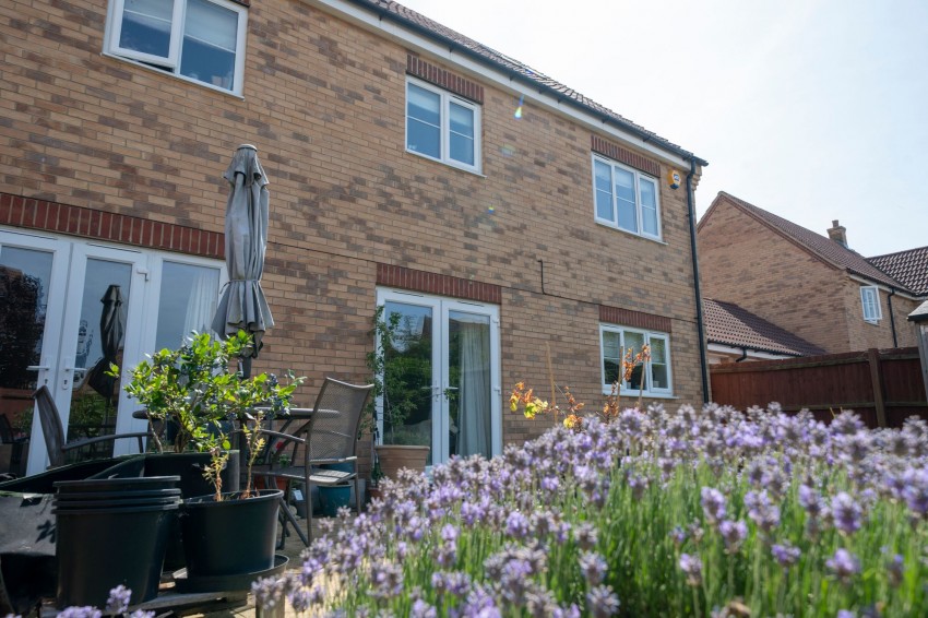 Images for Garwood Drive, Longstanton, CB24 EAID:4037033056 BID:e9c2a2d5-4edb-4404-af16-967a1de68210