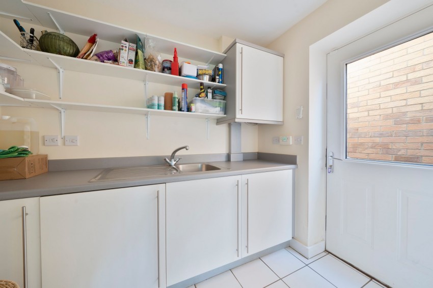 Images for Garwood Drive, Longstanton, CB24 EAID:4037033056 BID:e9c2a2d5-4edb-4404-af16-967a1de68210