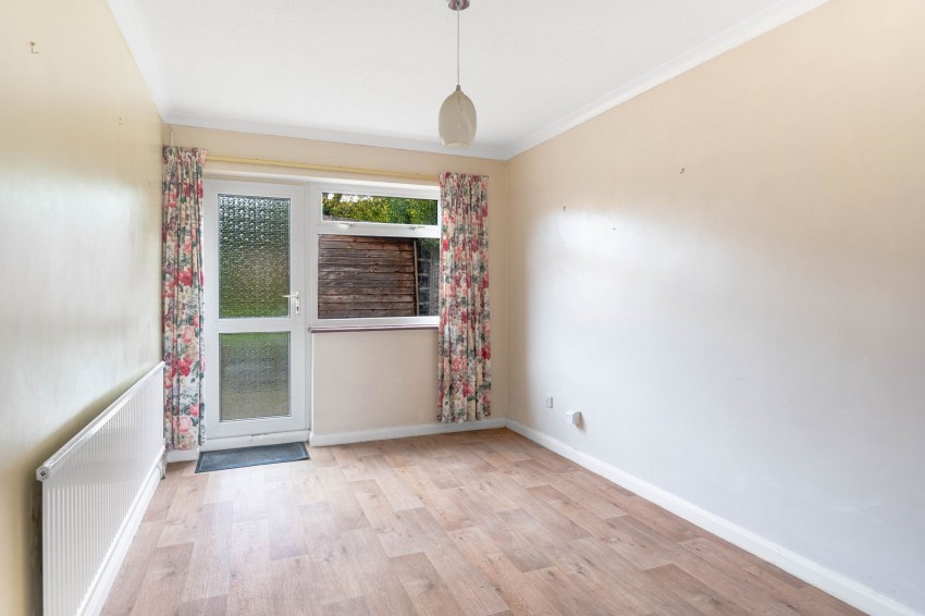 Images for Dolphin Close, Linton, CB21 EAID:4037033056 BID:2f5b1148-b901-4d34-9e72-64b6a96df570