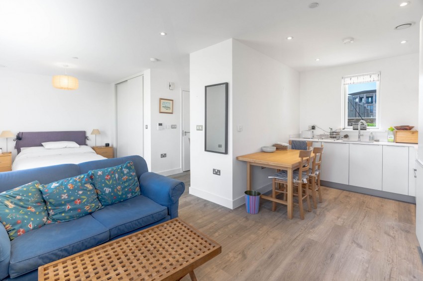 Images for Eddington Avenue, Cambridge, CB3 EAID:4037033056 BID:df7a2b8e-b283-433c-96bc-9990089caf32
