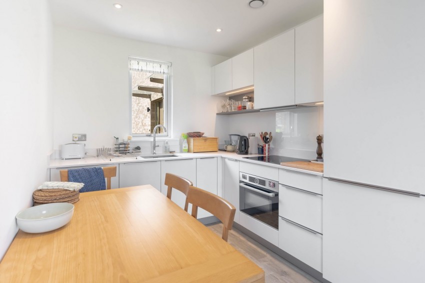 Images for Eddington Avenue, Cambridge, CB3 EAID:4037033056 BID:df7a2b8e-b283-433c-96bc-9990089caf32