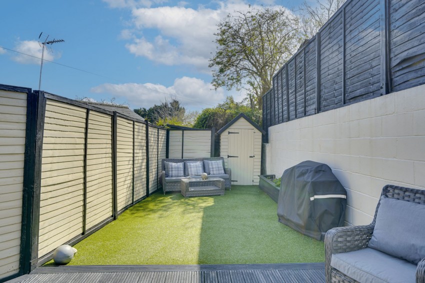 Images for Exeter Road, Newmarket, CB8 EAID:4037033056 BID:e22d2fe2-cd8a-4ee5-877e-aff44adbf8aa