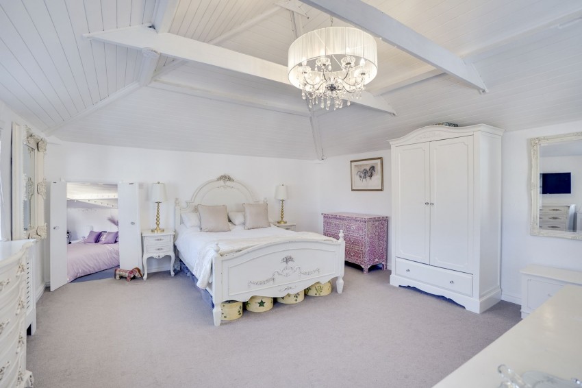 Images for Exeter Road, Newmarket, CB8 EAID:4037033056 BID:e22d2fe2-cd8a-4ee5-877e-aff44adbf8aa