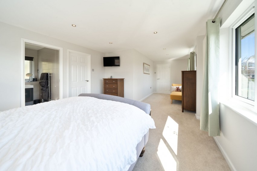 Images for Orchard Way, Oakington, CB24 EAID:4037033056 BID:e9c2a2d5-4edb-4404-af16-967a1de68210