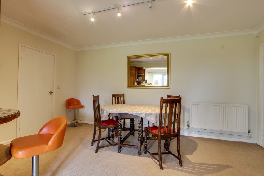 Images for 386 Wisbech Road, March, PE15 EAID:4037033056 BID:1d497ef6-e698-4427-833a-3b42529ac059