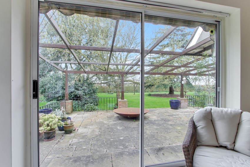 Images for 386 Wisbech Road, March, PE15 EAID:4037033056 BID:1d497ef6-e698-4427-833a-3b42529ac059