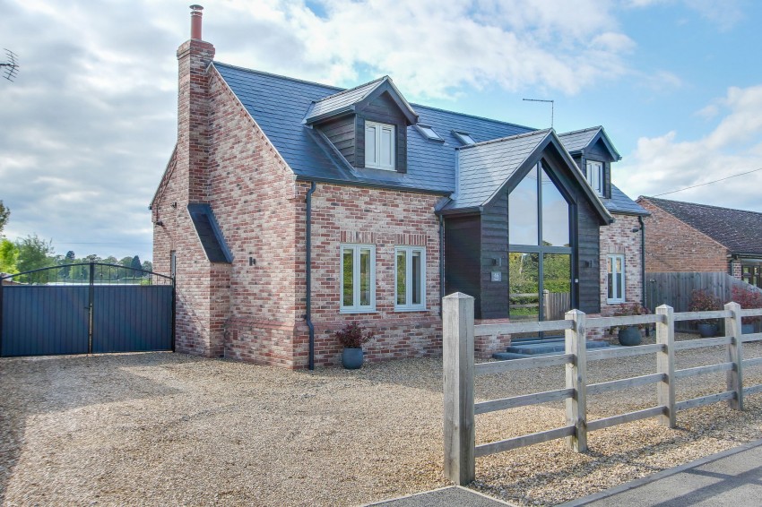 Images for Hawthorn Road, Emneth, PE14 EAID:4037033056 BID:1d497ef6-e698-4427-833a-3b42529ac059