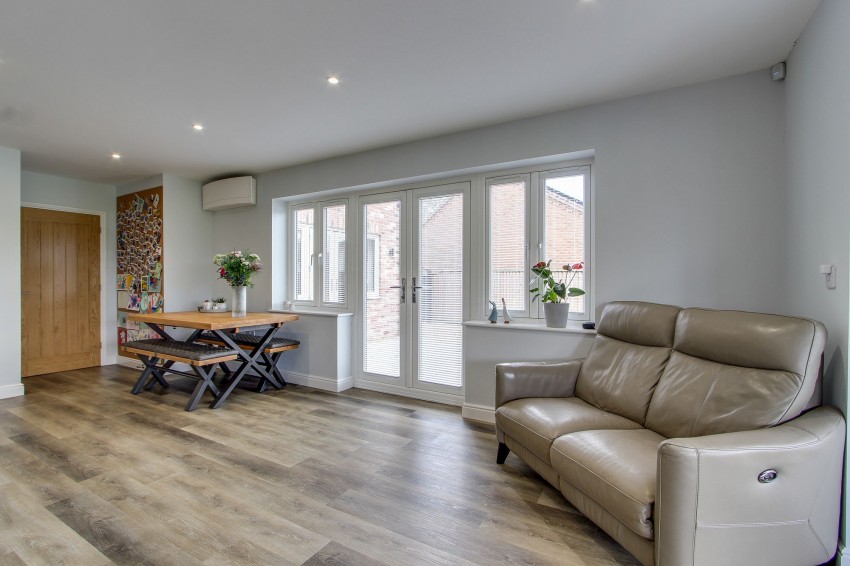 Images for Hawthorn Road, Emneth, PE14 EAID:4037033056 BID:1d497ef6-e698-4427-833a-3b42529ac059